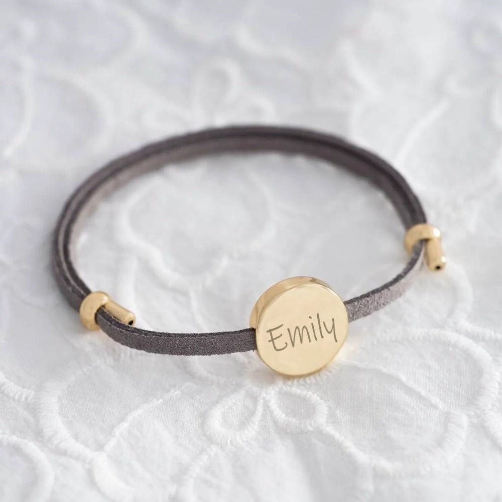 18k Custom Suede Circle Name Bracelet in gold