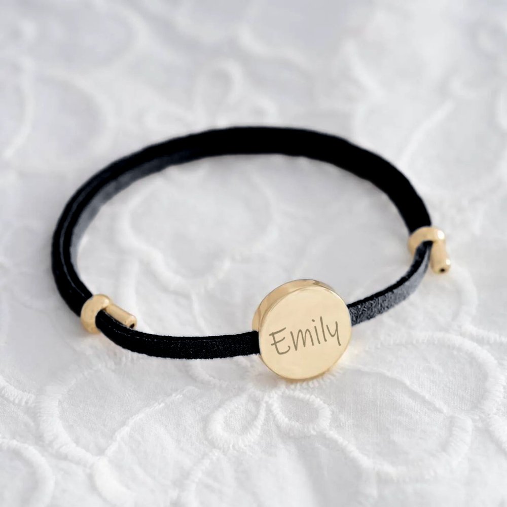 18k Custom Suede Circle Name Bracelet in gold