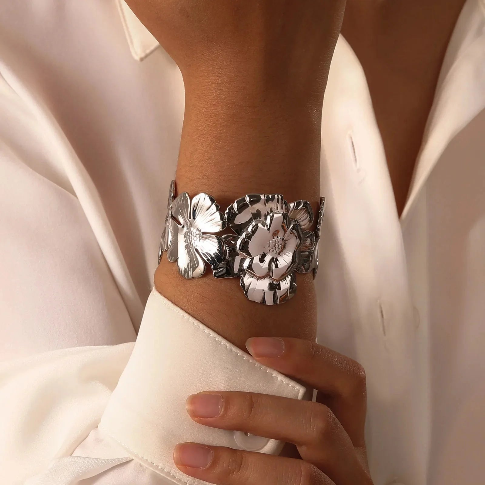 18k Floral Cuff Bangle Bracelets in silver