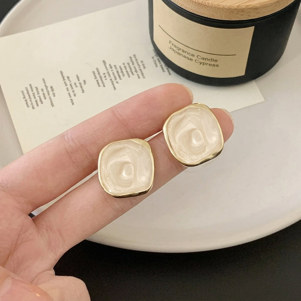 5x White & Gold Enamel Earrings Sets
