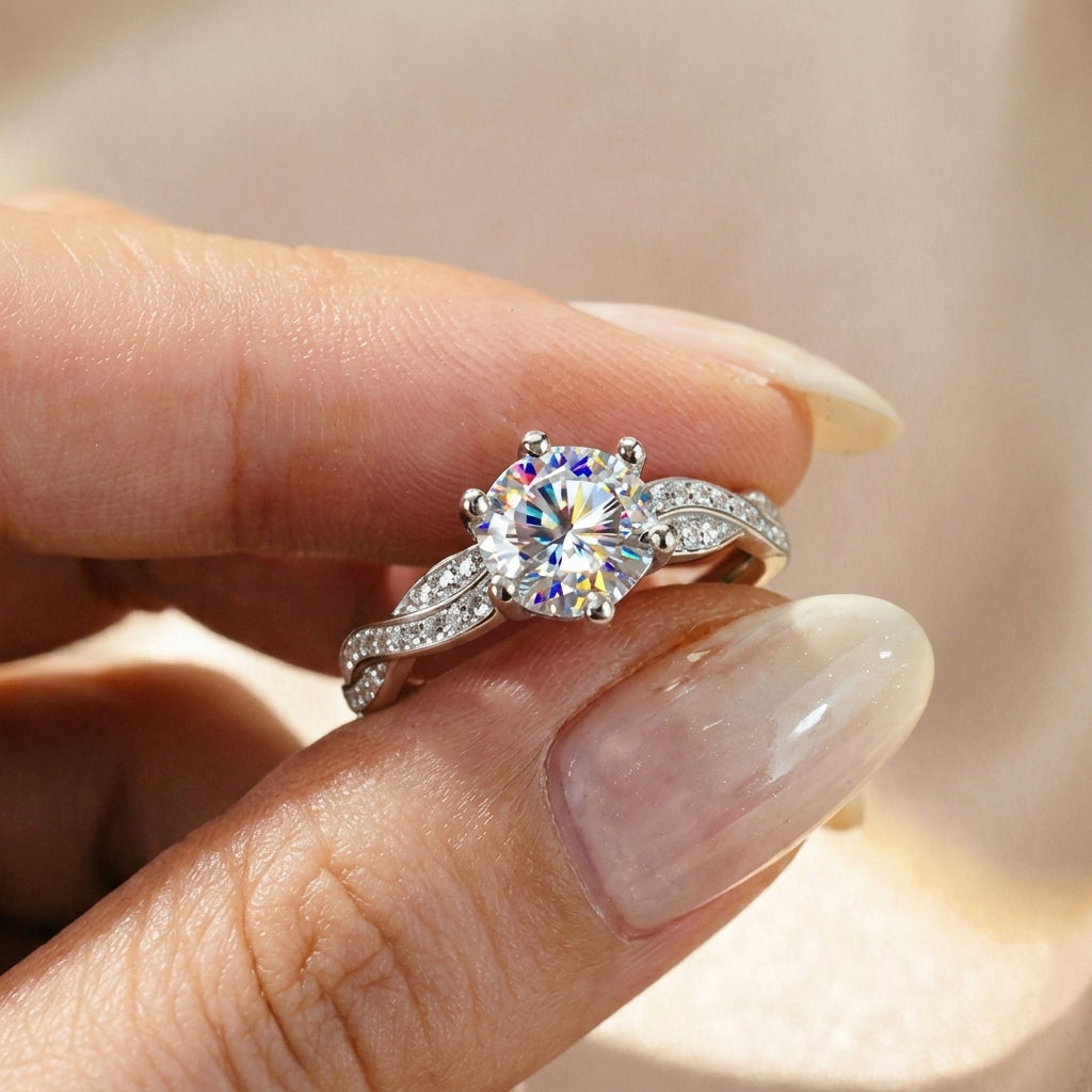 Elegant Pave Spiral Band Ring