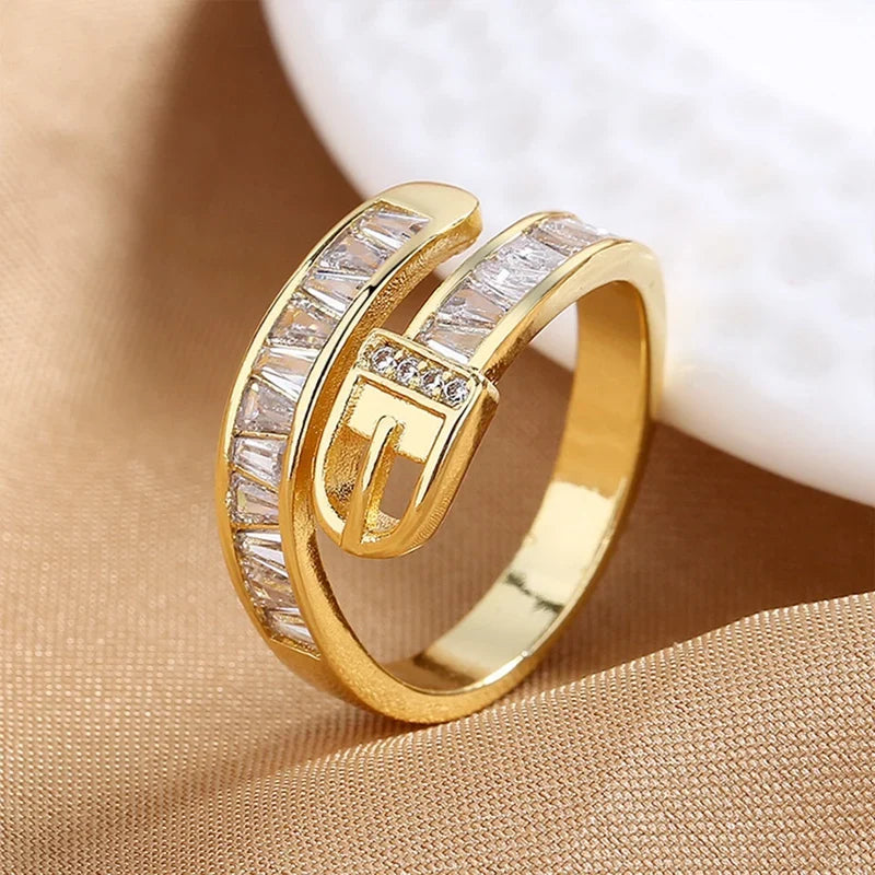 Diamond Belt Ring in gold