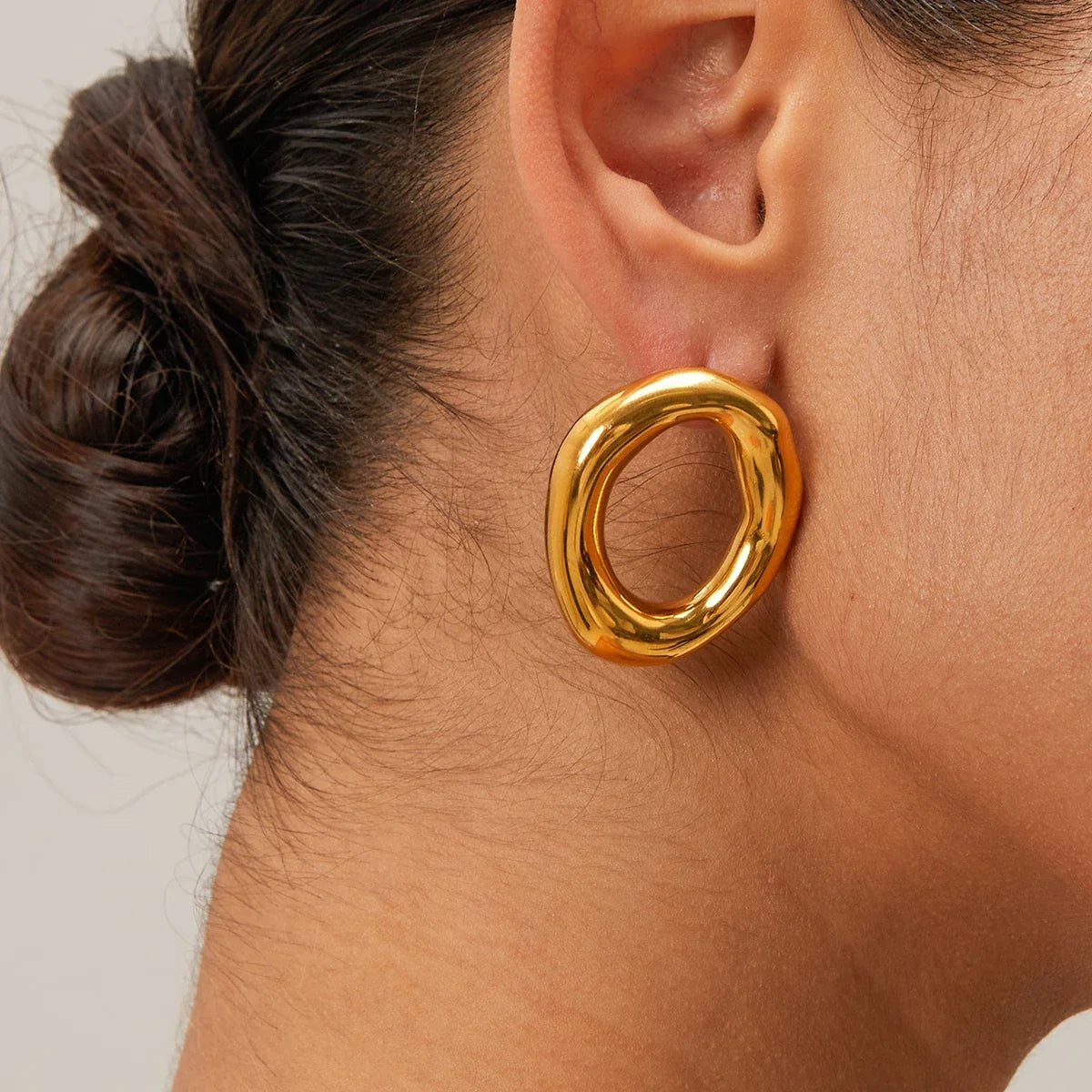 Open Oval Stud Earrings