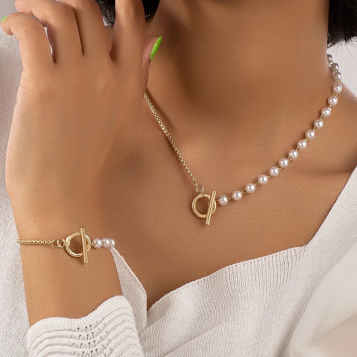 Chain & Pearl Circle Clasp Bracelet and Necklace Set in gold