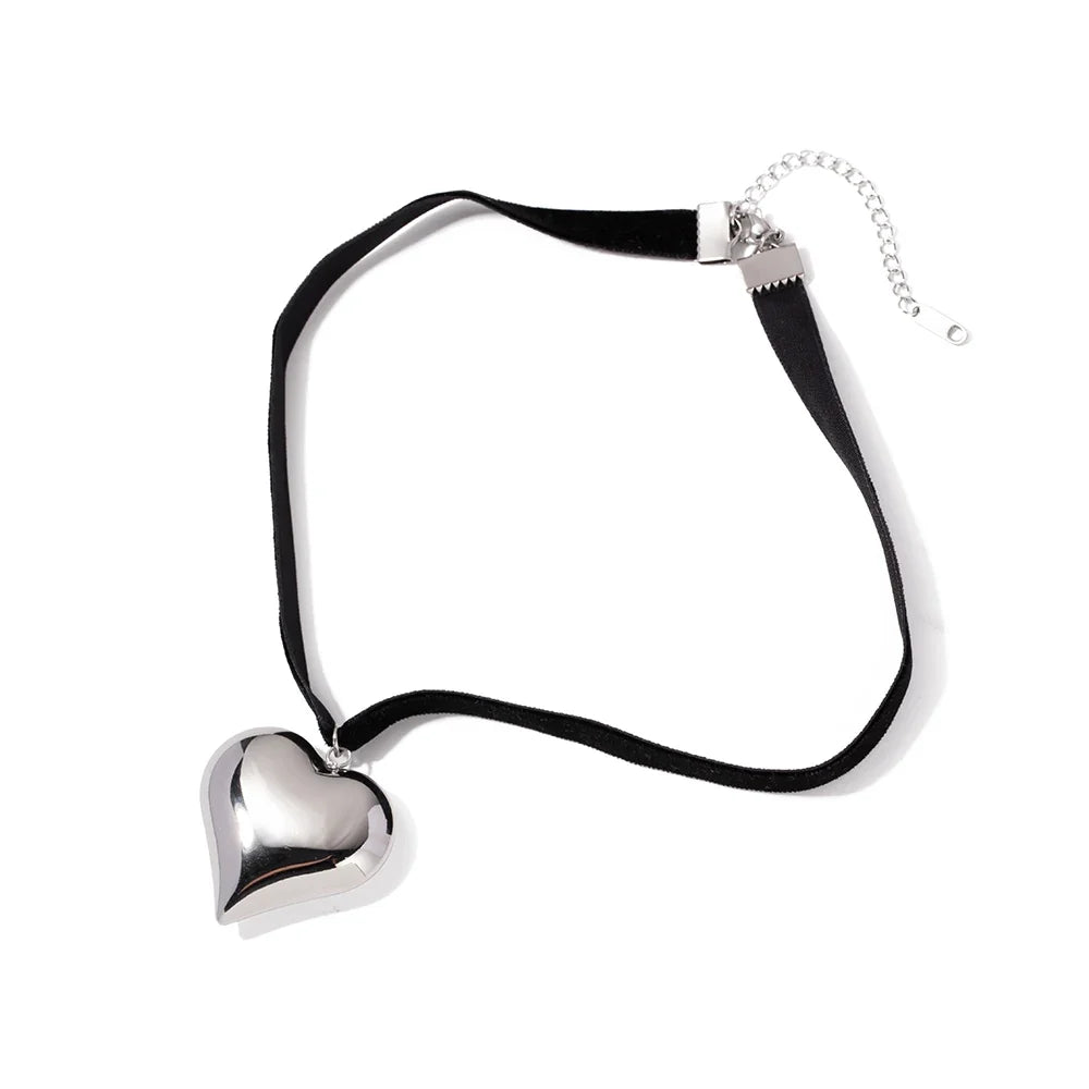 Chunky Heart Strap Necklace in silver