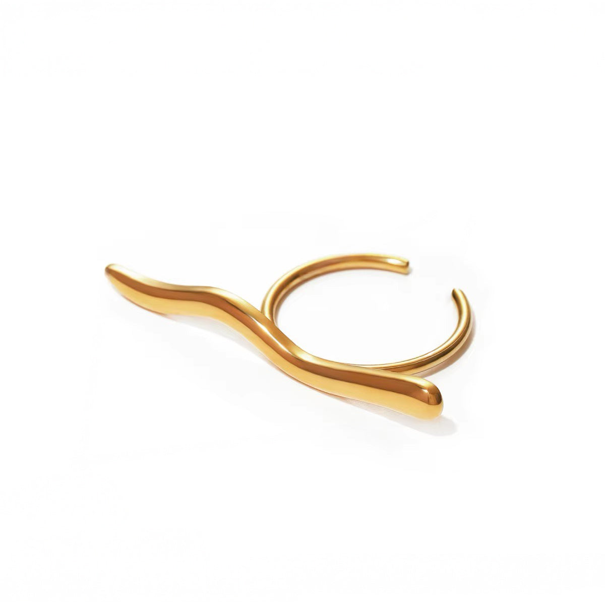 Distinct Bar Ripple Ring in gold