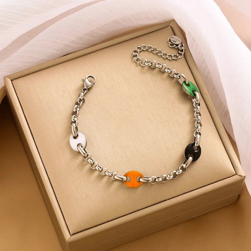 Playful Circle Paperclip Chain Bracelet in silver