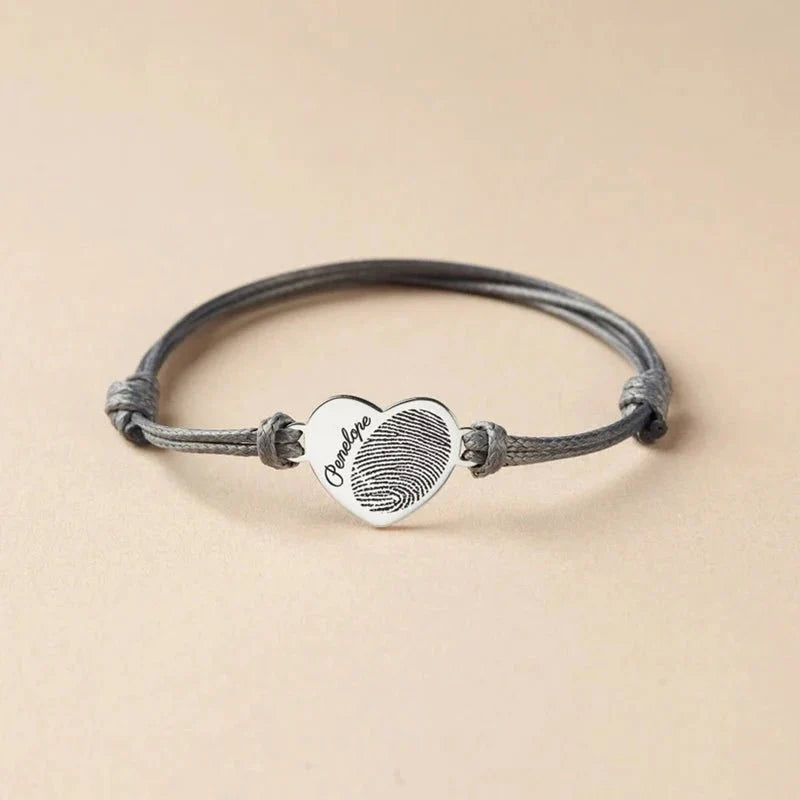 Adjustable Heart Custom Name & Fingerprint Rope Bracelet in gold