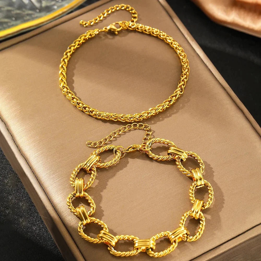 Chunky Paperclip & Weave Chain Bracelet Set in gold