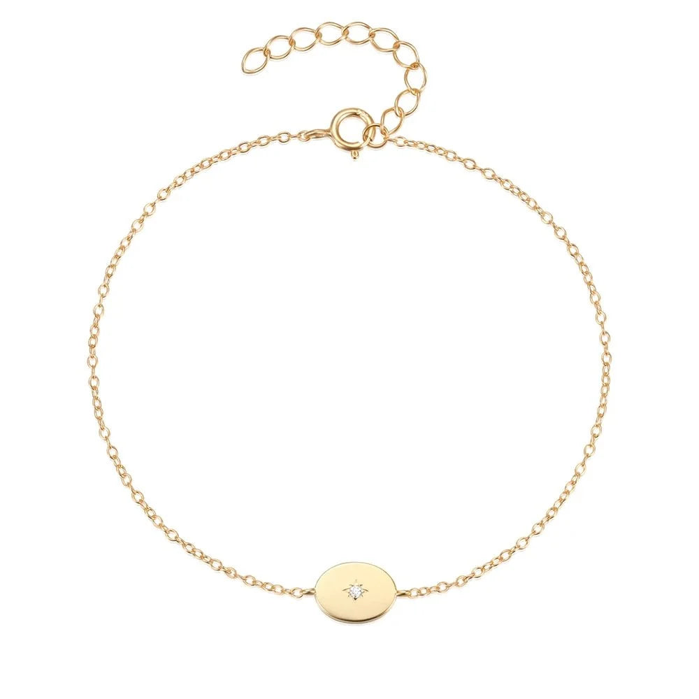 Dainty Chain North Star Bracelet in gold