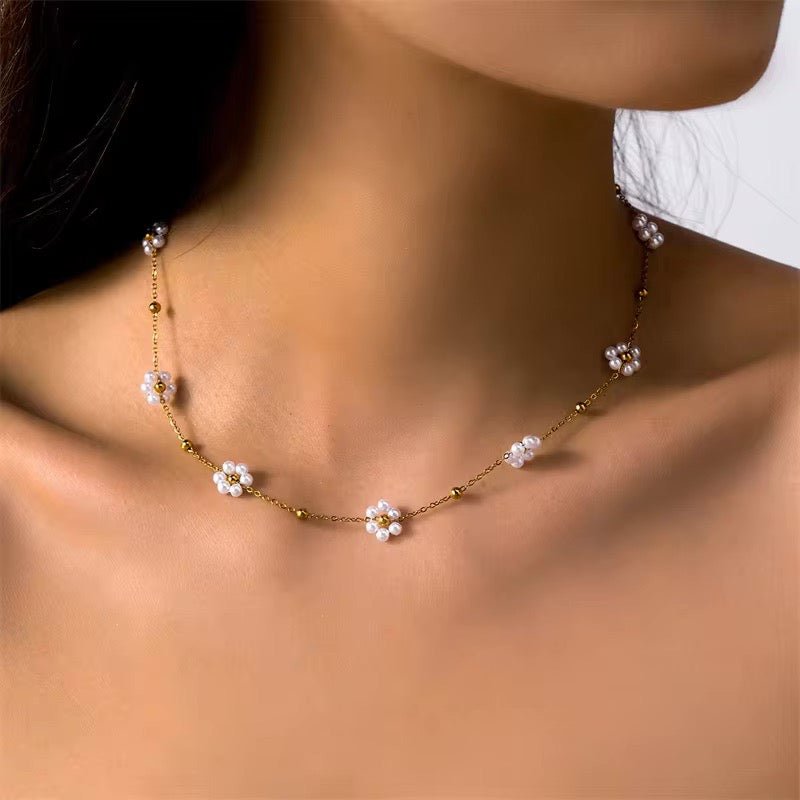 Dainty Daisy Necklace & Bracelets in white