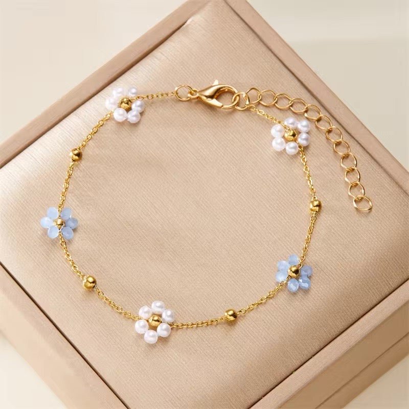 Dainty Daisy Necklace & Bracelets in white & blue