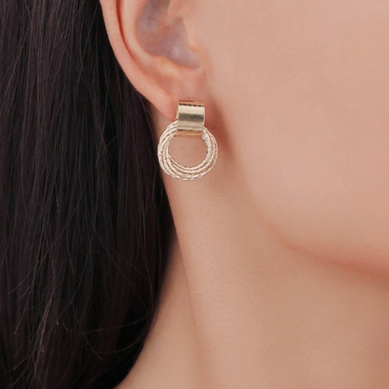 Dainty Strung Circle Chain Earrings in gold