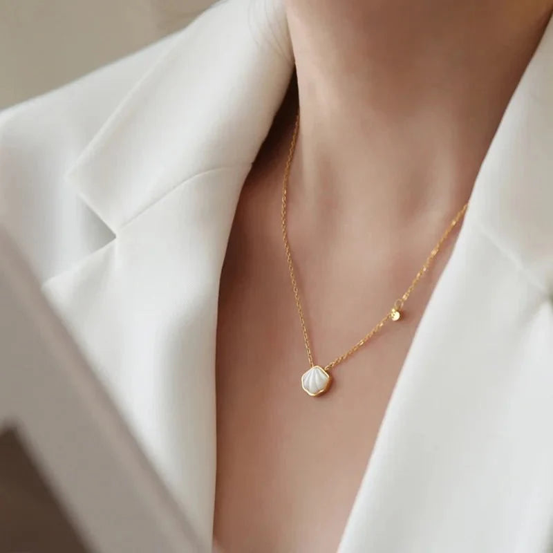 Dainty Tropical Sea Shell Necklace