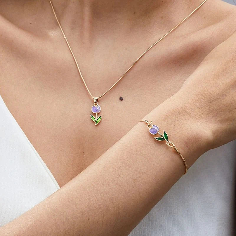 Feminine Floral Tulip Bracelet and Necklace Set in purple