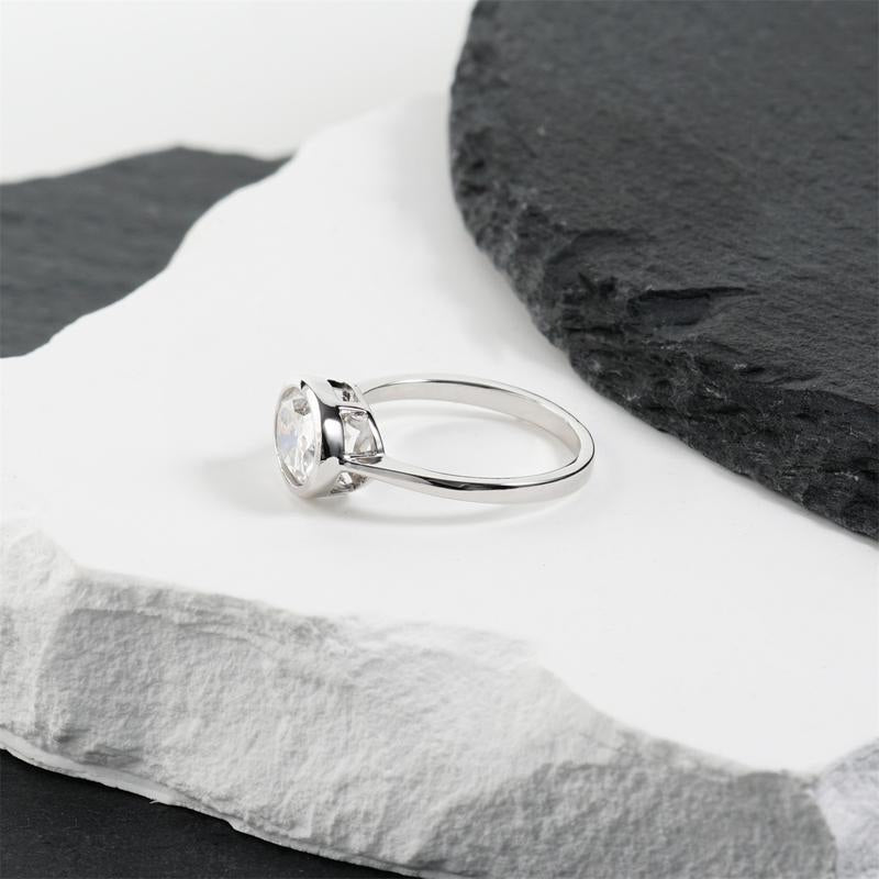 Elegant East to West Ring