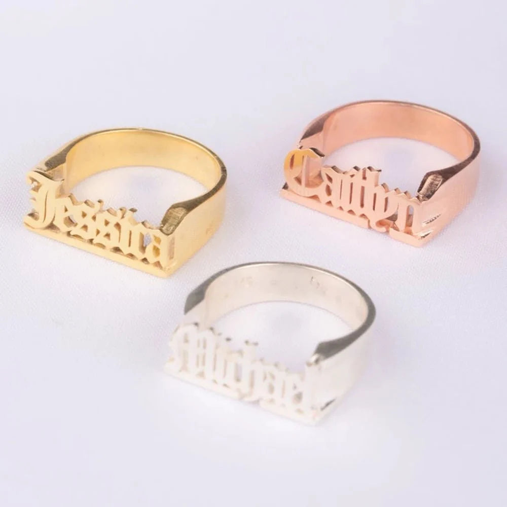 Personalized Name Classy Rings in gold