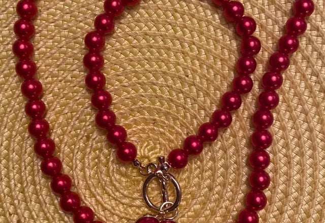 2pc Beaded Heart Pendant Bracelet and Necklace Set worn by a customer