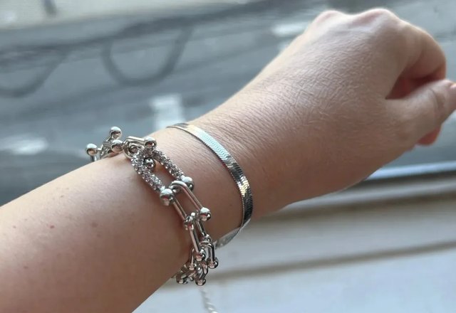 2pc Statement Chain Lock & Herringbone Bracelet worn by a customer