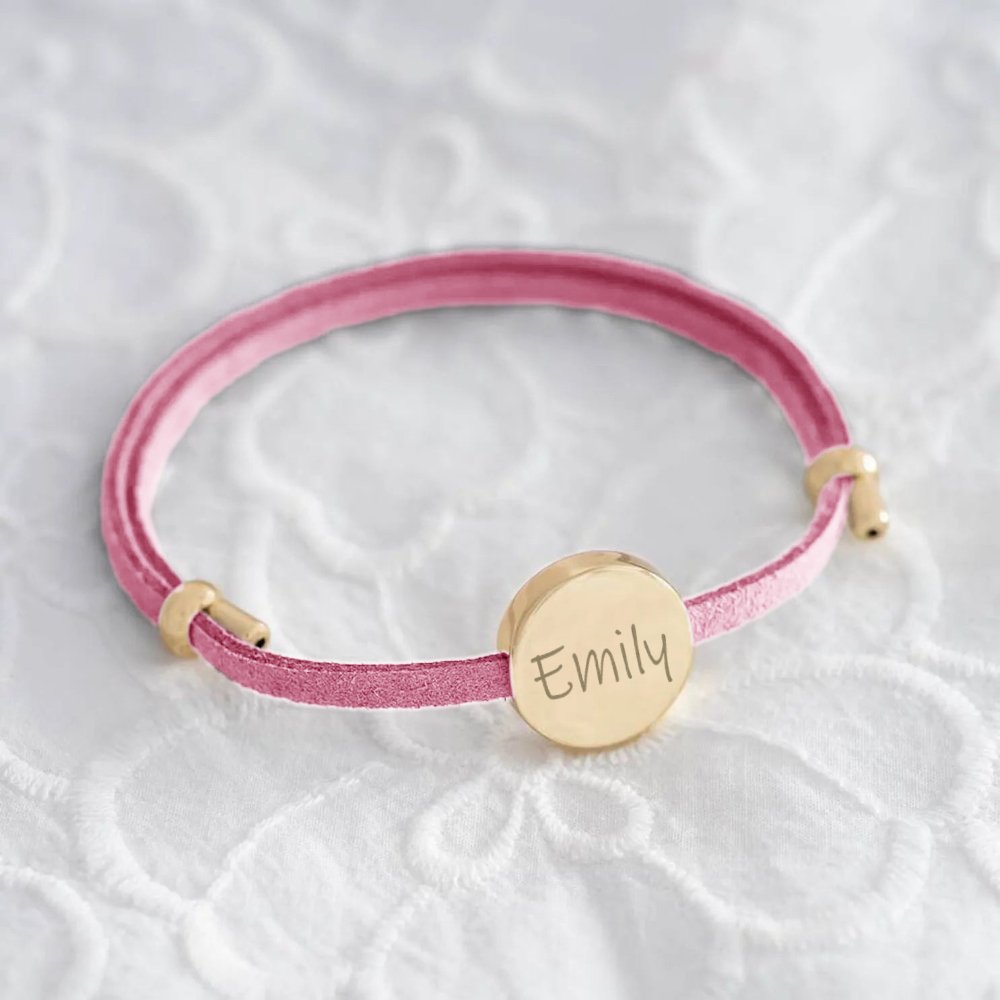 18k Custom Suede Circle Name Bracelet in gold