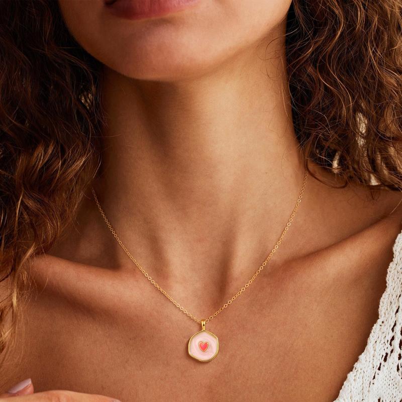 Dainty Feminine Heart Necklace