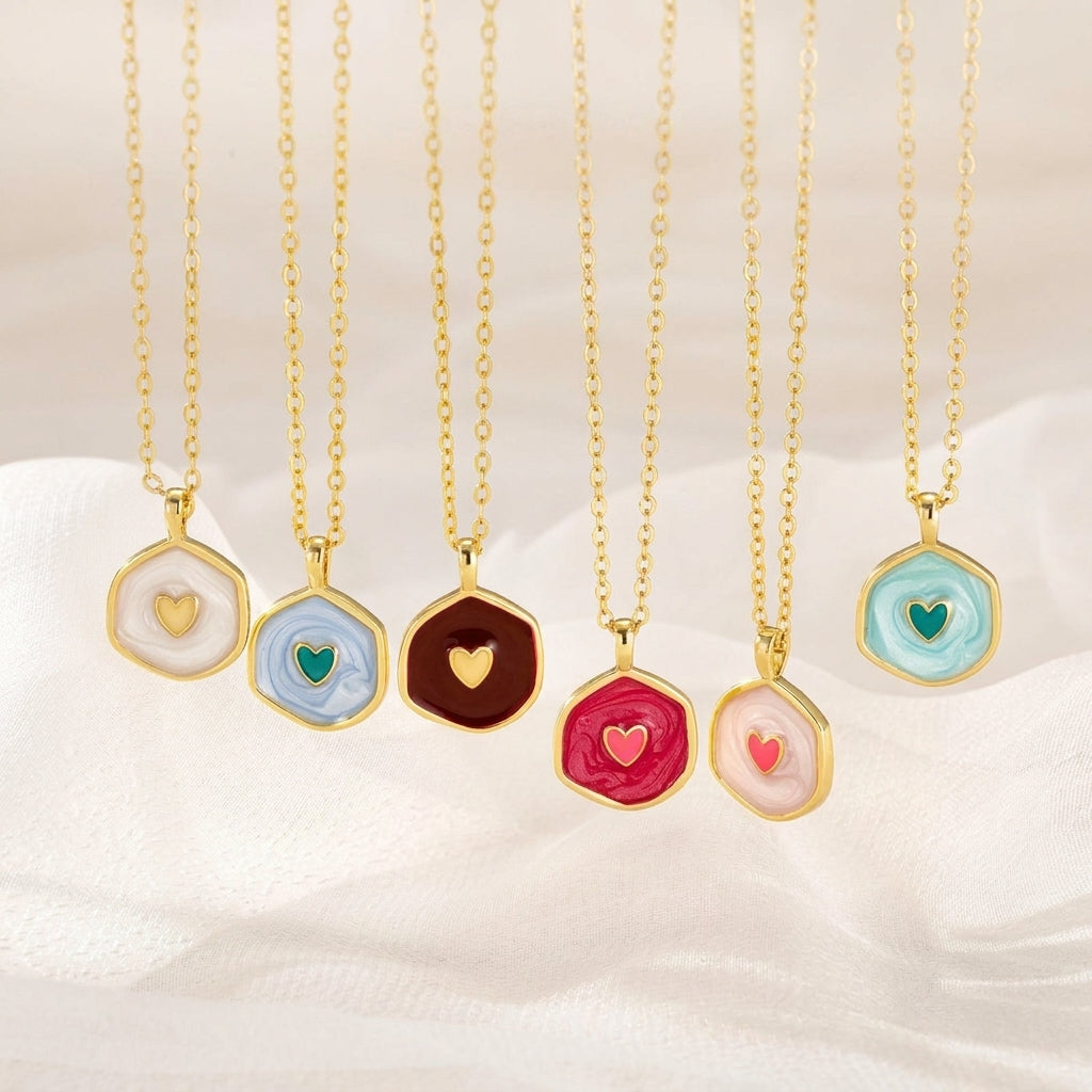 Dainty Feminine Heart Necklace