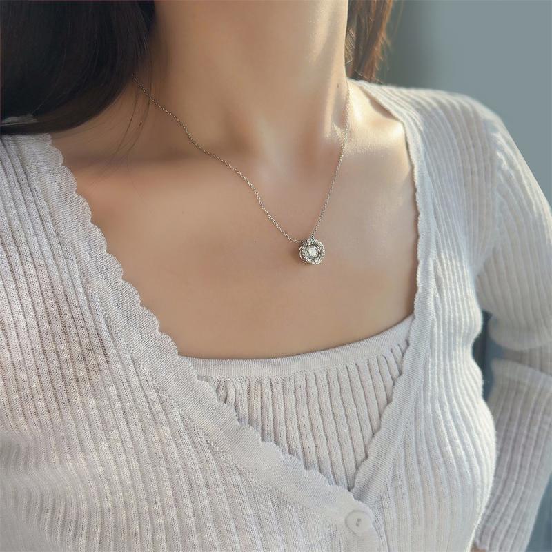 1CT Floating Halo Pendant Necklace