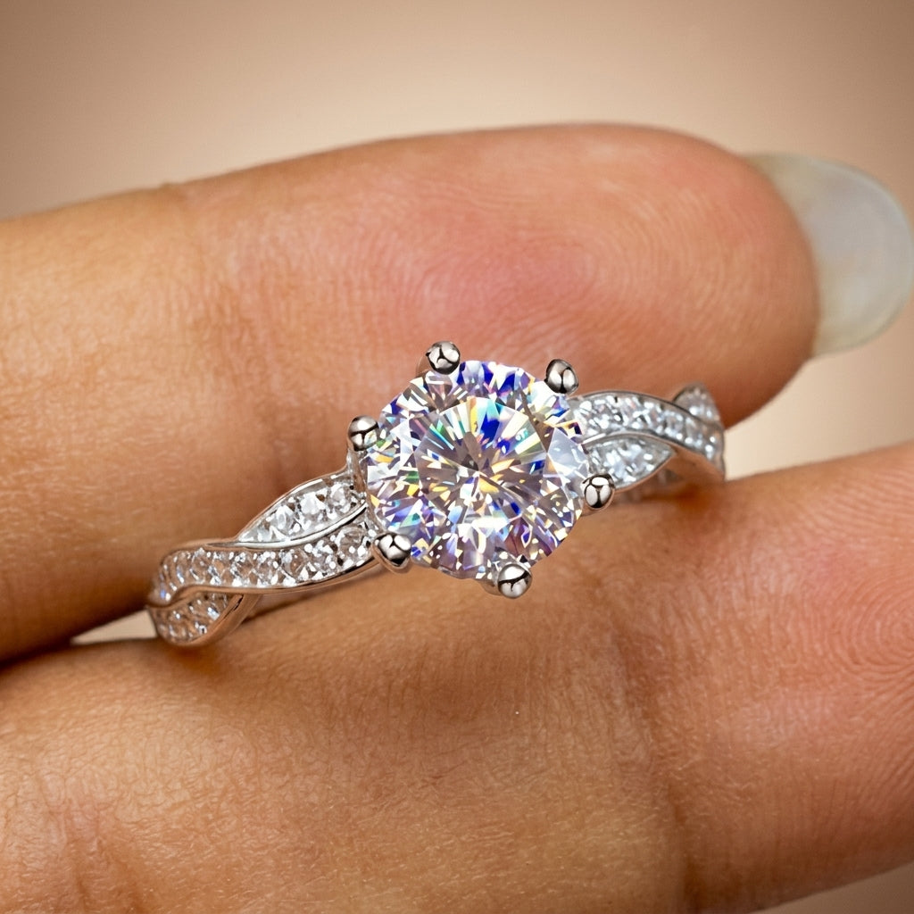 Elegant Pave Spiral Band Ring