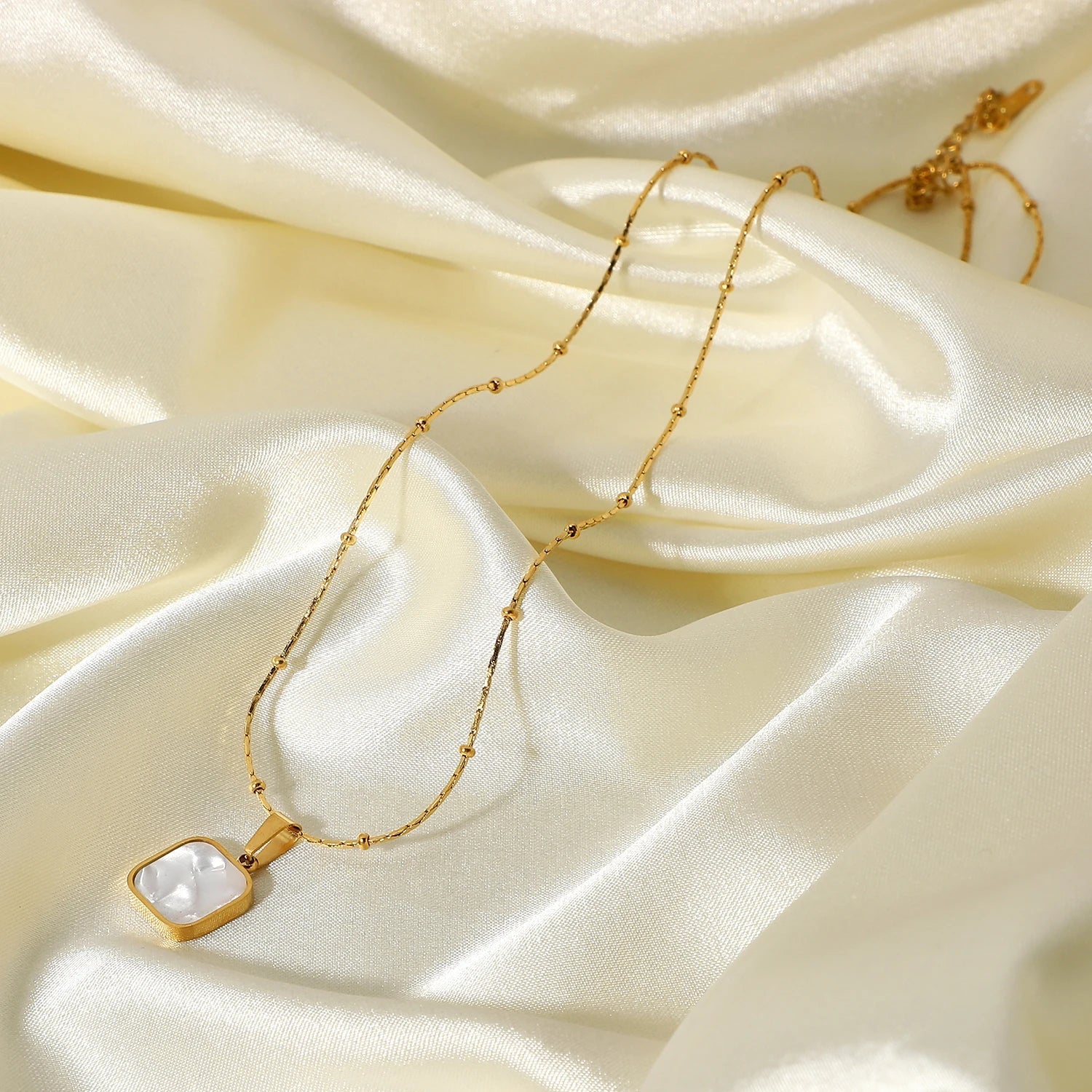Dainty Shell Square Satellite Chain Necklace