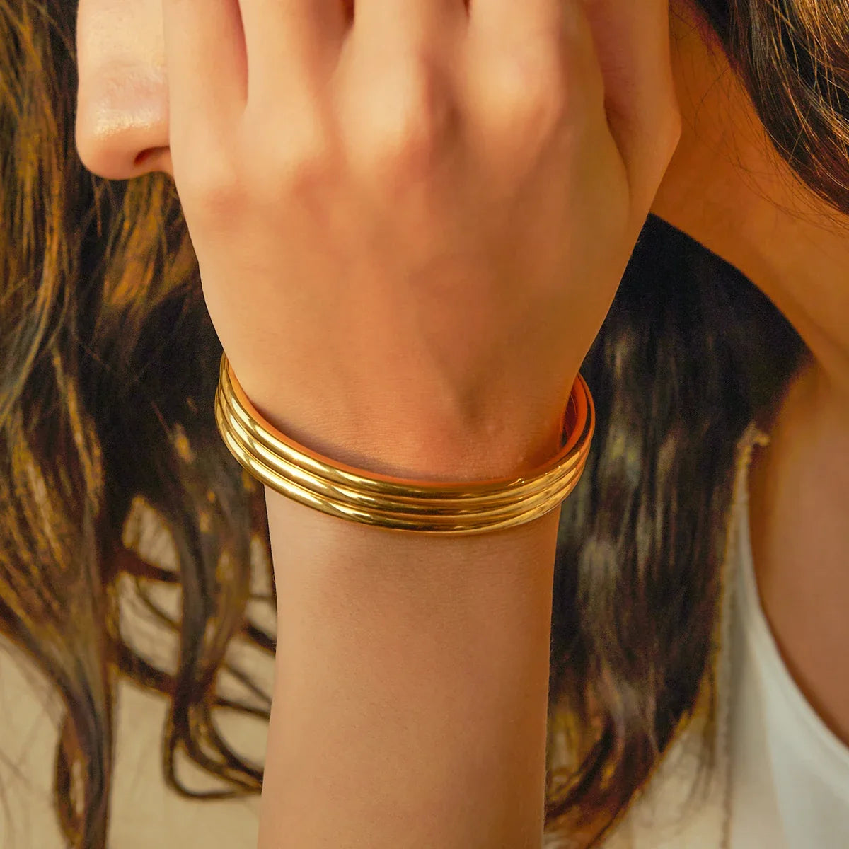 18k Triple Ribbed Bangle Bracelet
