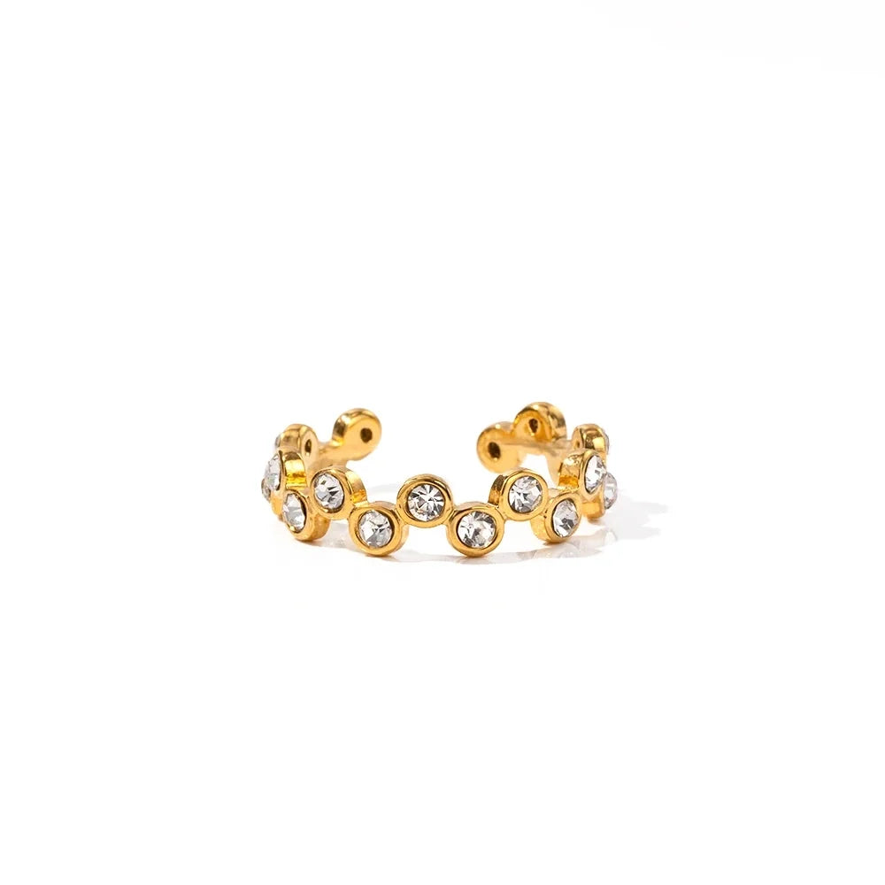 Staggered Hive Diamond Ring in white