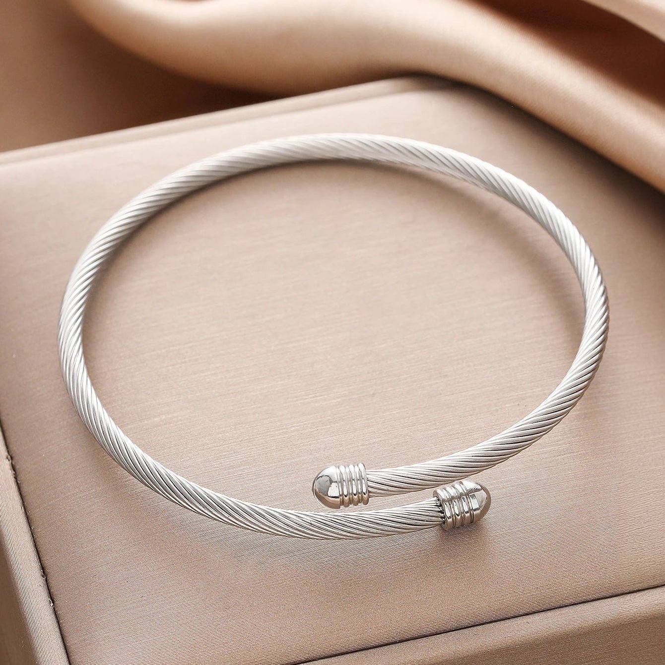 Classy Twisted Bangle Bracelet in silver
