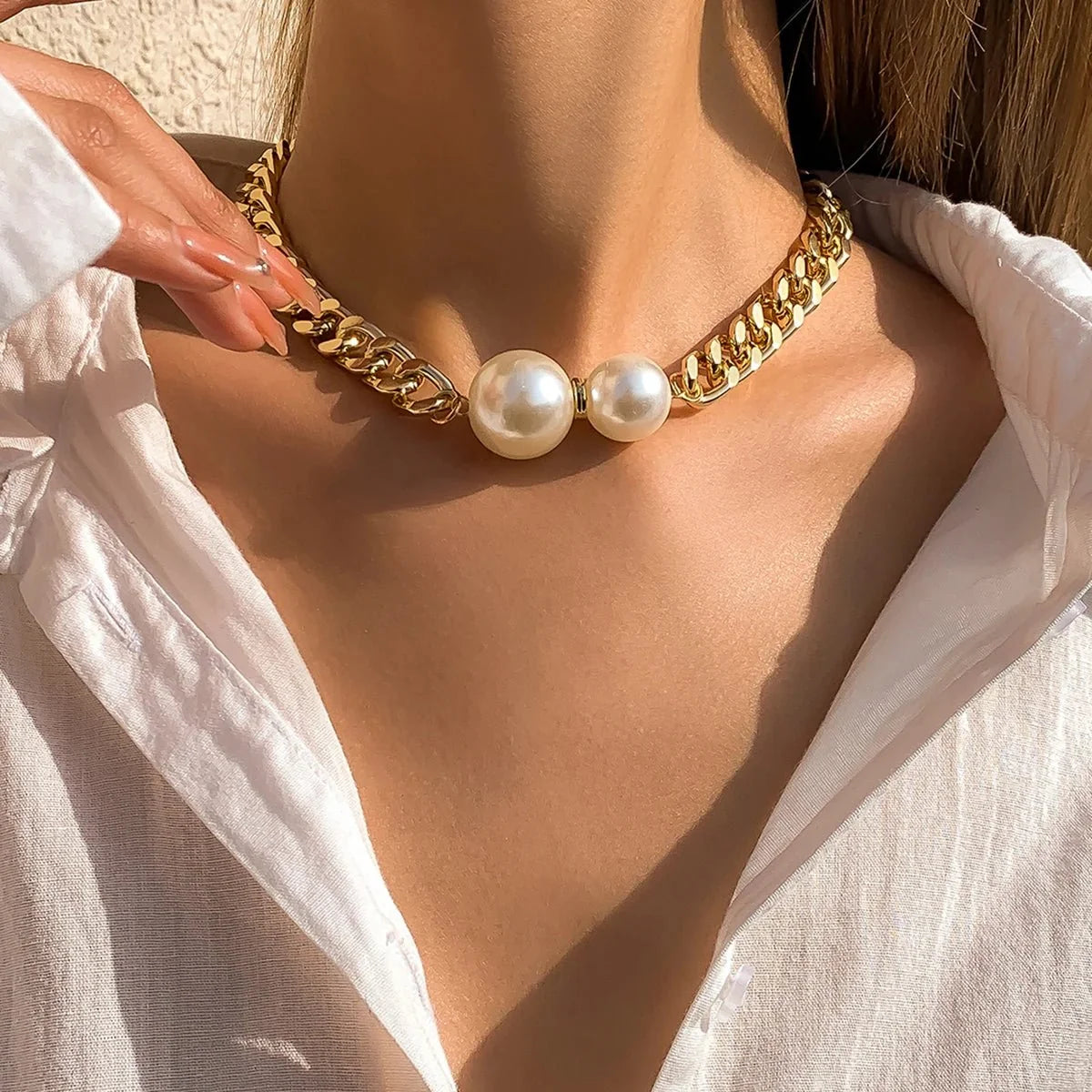 Cuban Link Chain Pearl Ends Necklace in gold