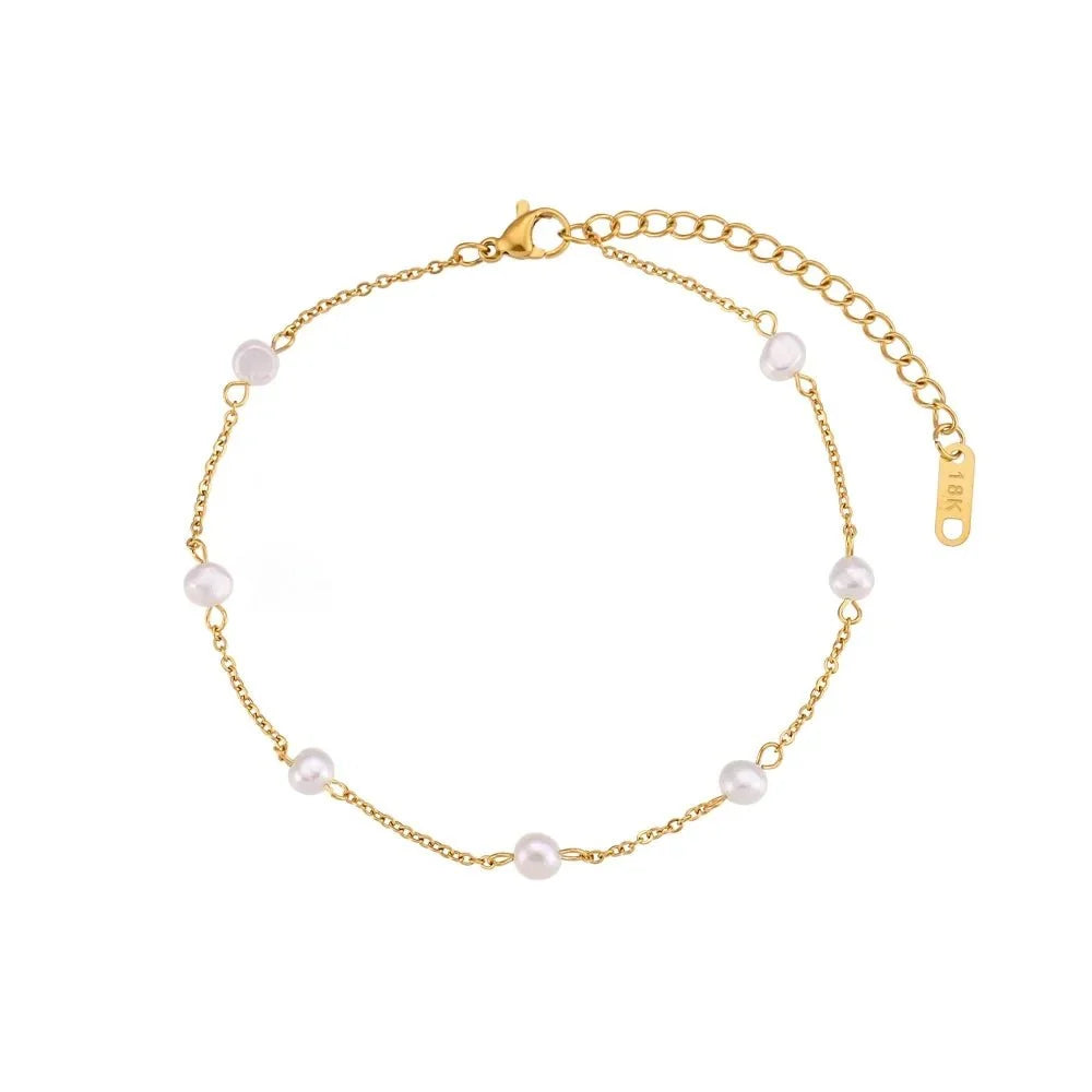 Dainty Accented Gold Chain Anklets