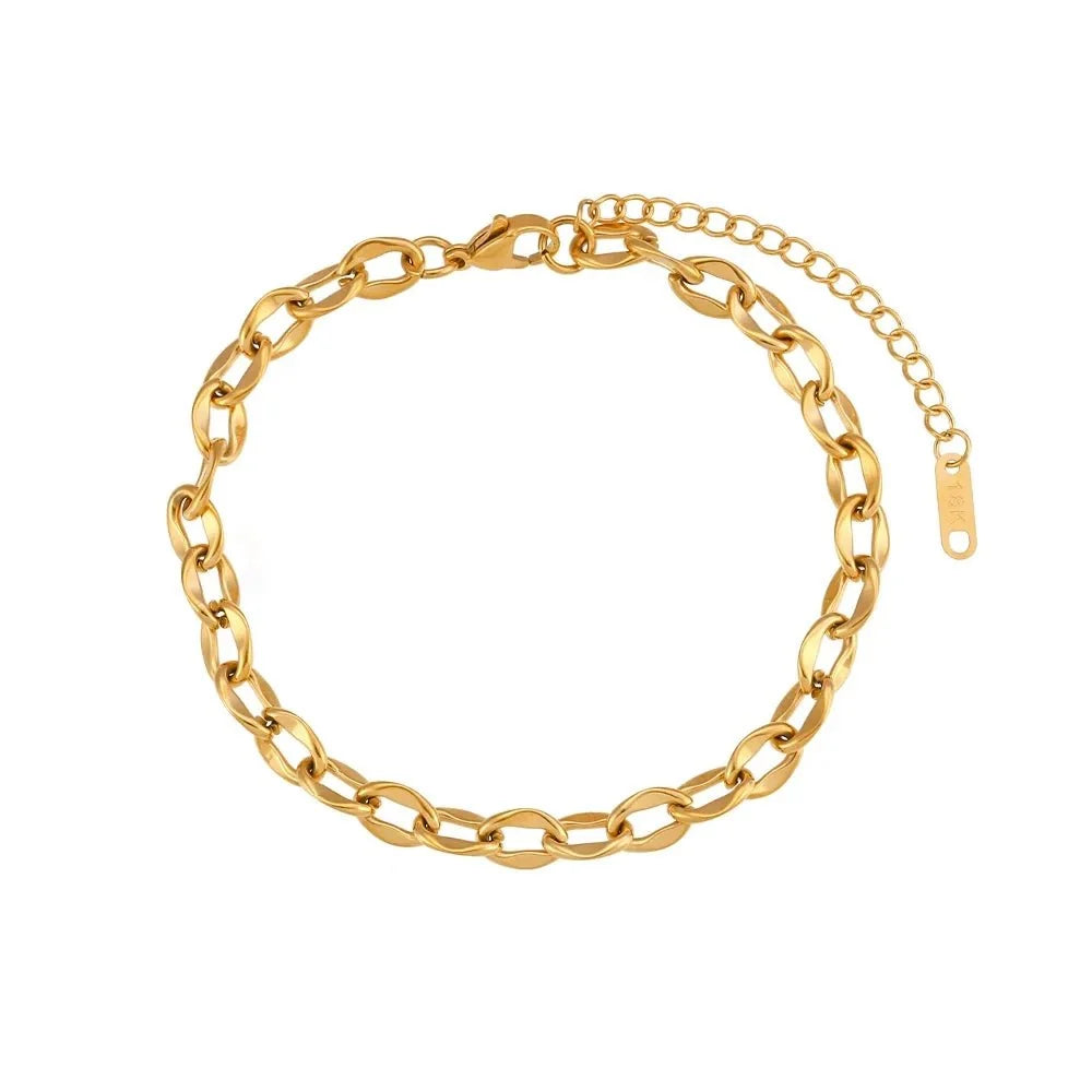 Dainty Accented Gold Chain Anklets