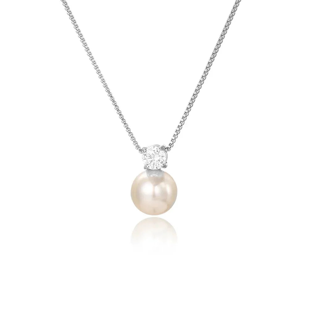 Dainty Diamond Pearl Necklace in silver