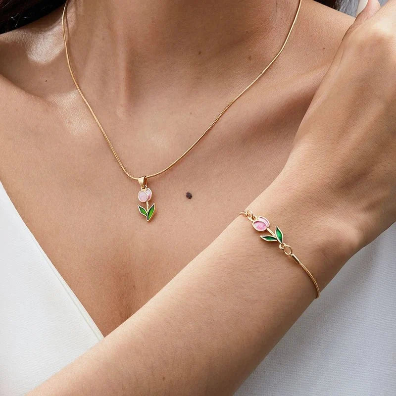 Feminine Floral Tulip Bracelet and Necklace Set in pink