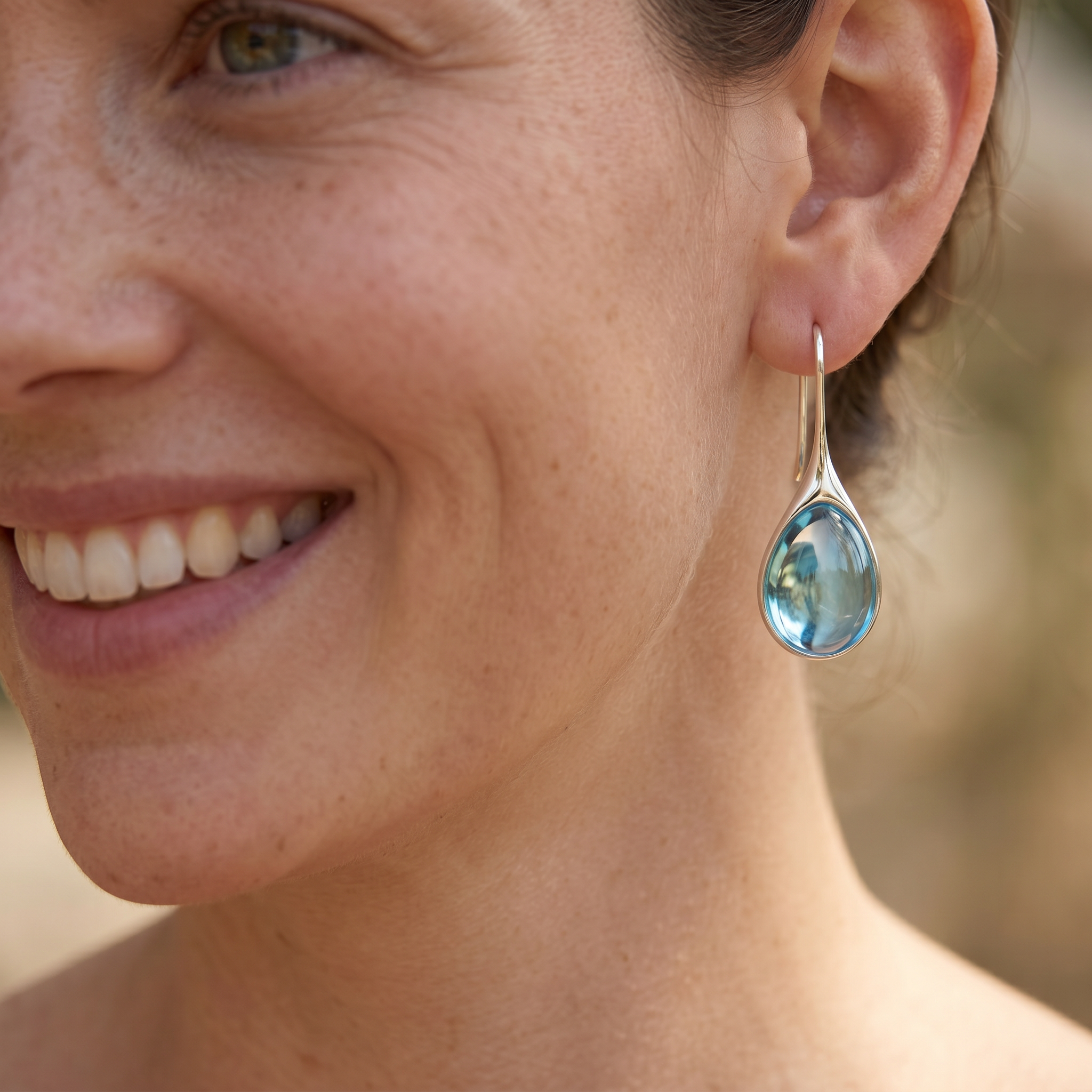 Dainty Waterdrop Dangle Earrings