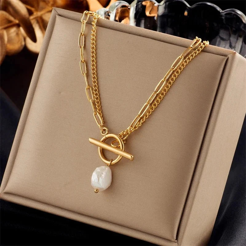 Layered Pearl Circle Clasp Necklace