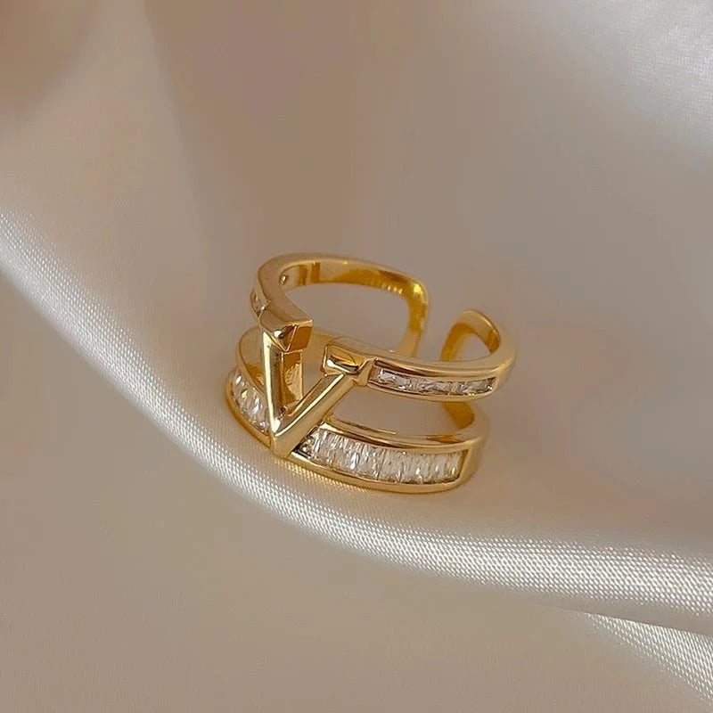 Layered "V" Diamond Ring in gold