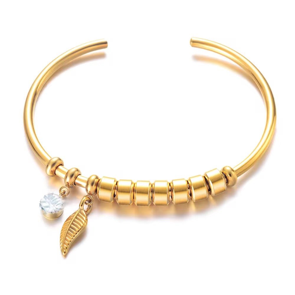 Personalized Leaf Birthstone & Name Family Bangle Bracelet in gold