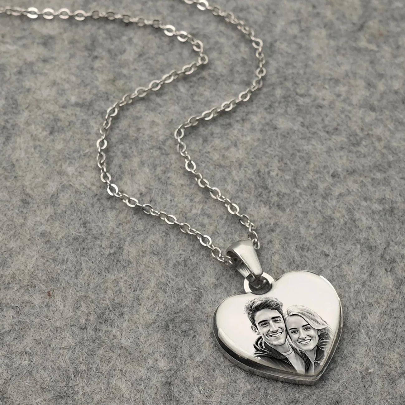 Personalized Picture & Text Heart Pendant Necklace in silver