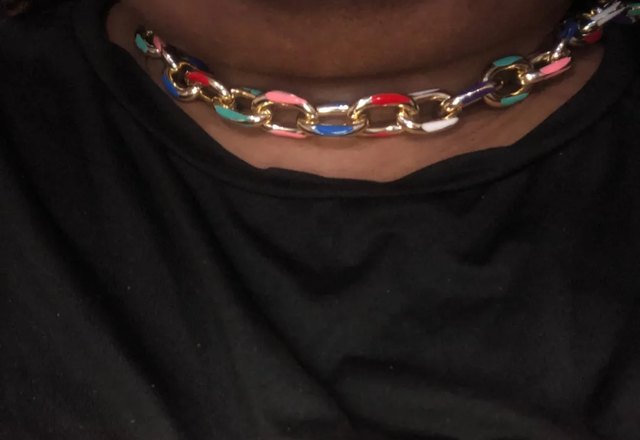 Colorful Chain Bracelet and Necklace Set worn by a customer