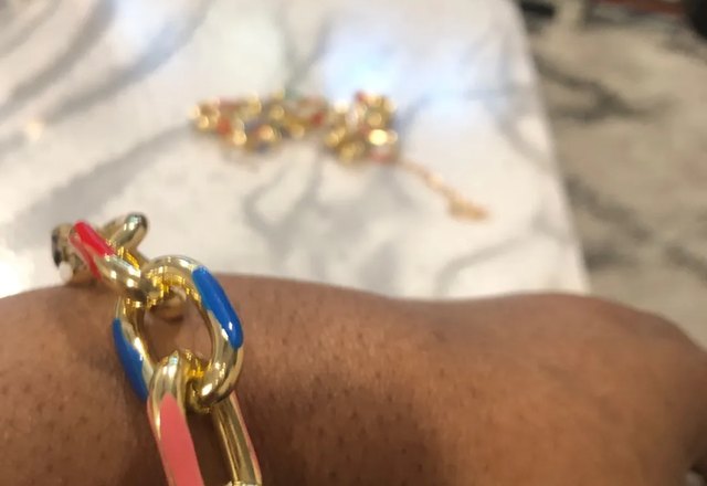 Colorful Chain Bracelet and Necklace Set worn by a customer