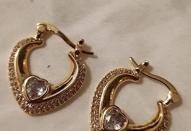 Glamorous Diamond Heart Earrings worn by a customer